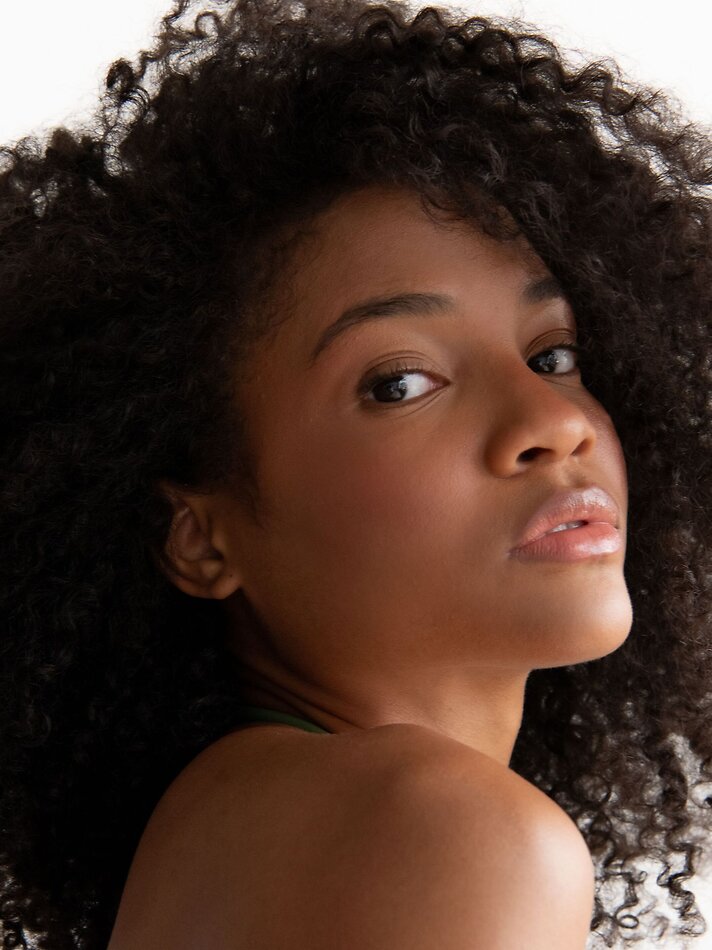 Natasha Simone