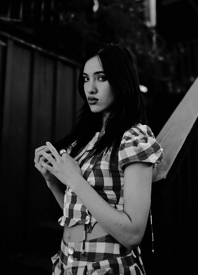 Isabel Lotus